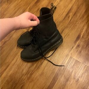 Dr Marten Lace-Up Boots